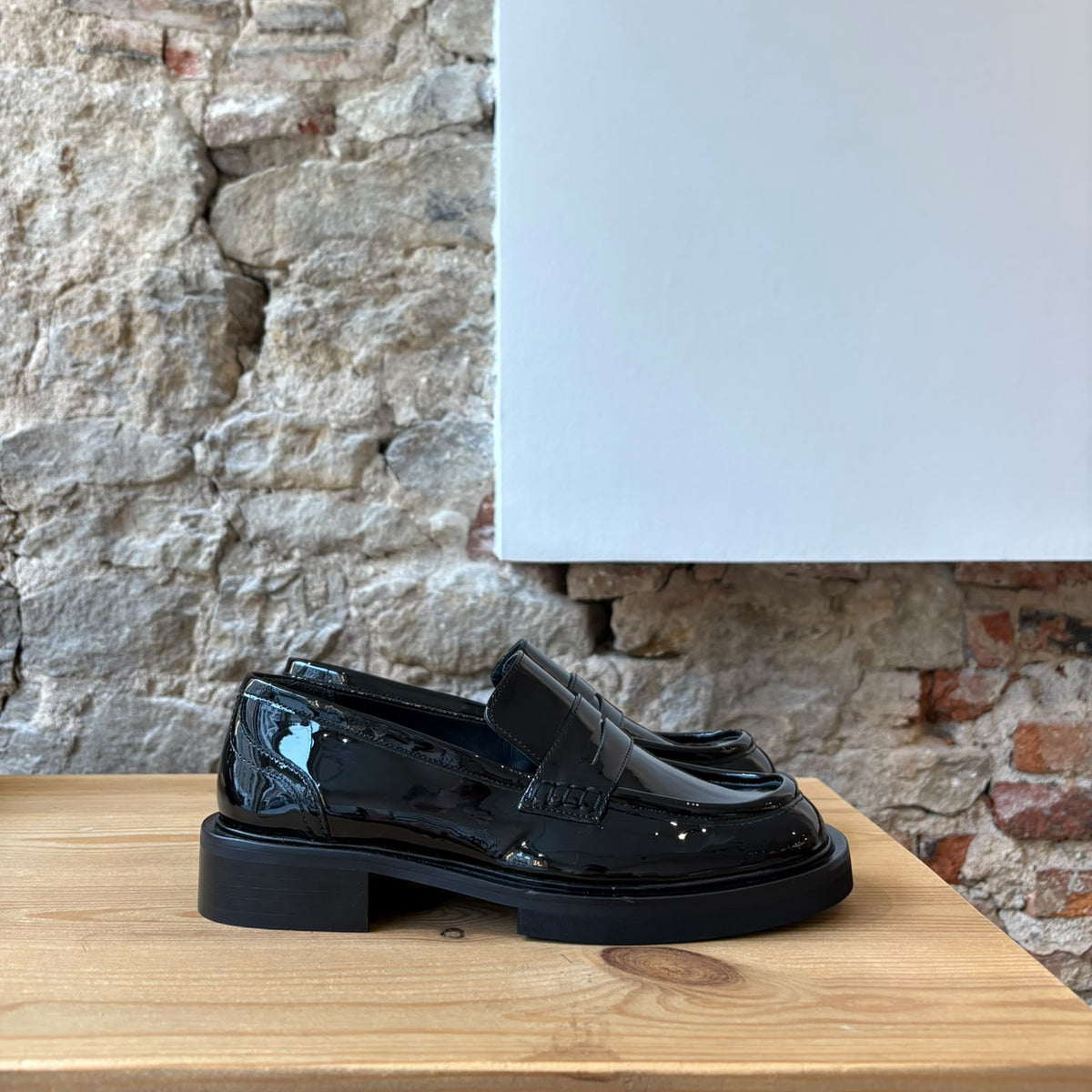 Mocassin noir brillant