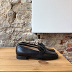Mocassin noir à boucle